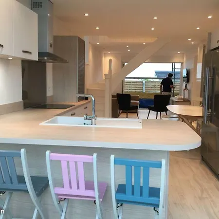 Superbe Maison à 5 Minutes De La Plage -centre Ville *